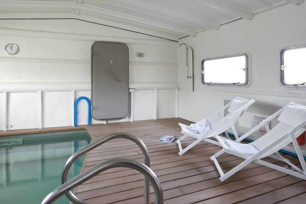 B&B Droomboot Oudenburg Eksteriør bilde