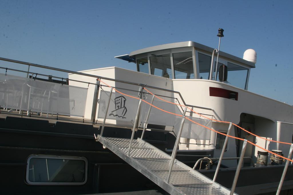 B&B Droomboot Oudenburg Eksteriør bilde